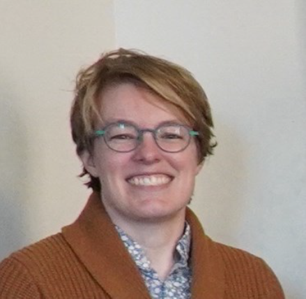 Headshot of Laura Blumenschein